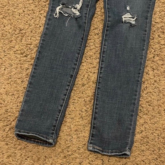 Levi shaping skinny jeans, size 26 - Picture 4 of 7